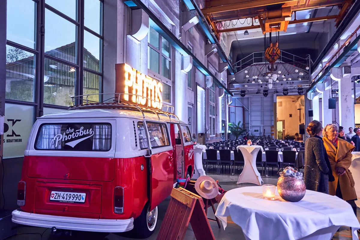 Der Fotobus im alten Kraftwerk