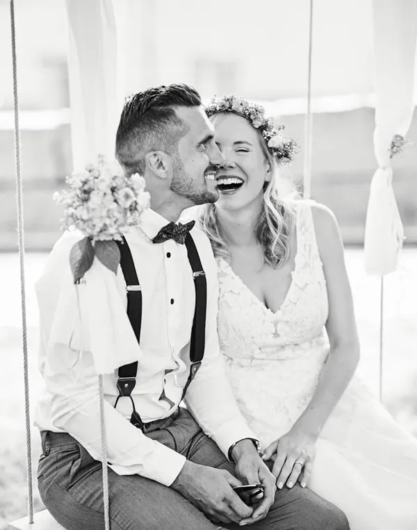 Freie Trauung in der Schweiz, ein Brautpaar welches sich traut