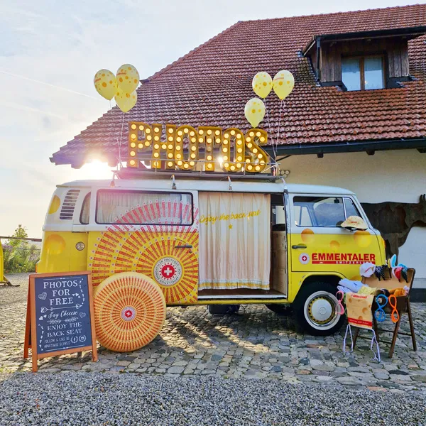 Vollfolierter Photobus im Emmentaler AOP Design – Highlight am Event in Affoltern i.E.